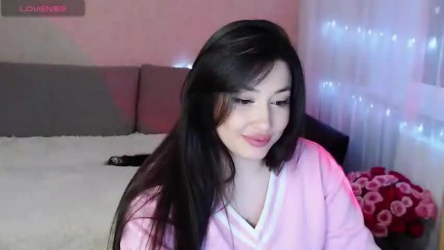 Image 8 of rosewiild Stream on Chaturbate on 15 months ago