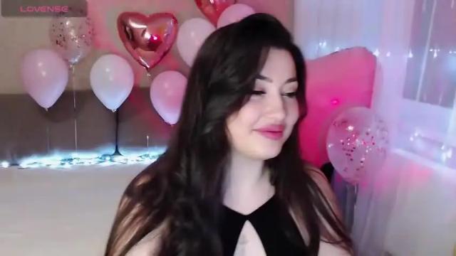 Image 12 of rosewiild Stream on Chaturbate on 14 months ago