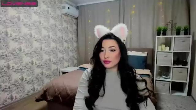 Image 3 of rosewiild Stream on Chaturbate on 13 months ago