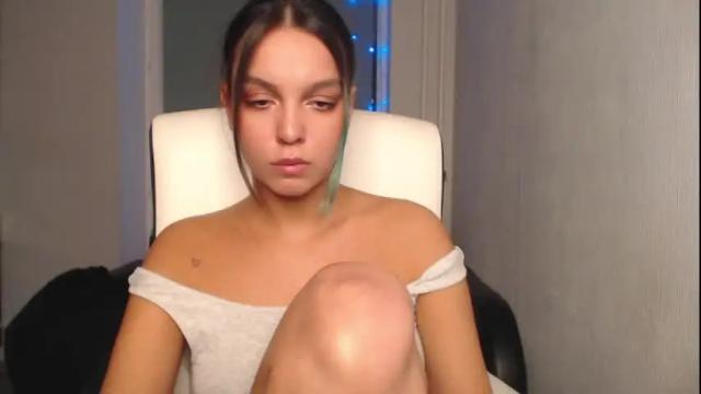 Image 8 of roshelle_xxx Stream on Chaturbate on 13 months ago