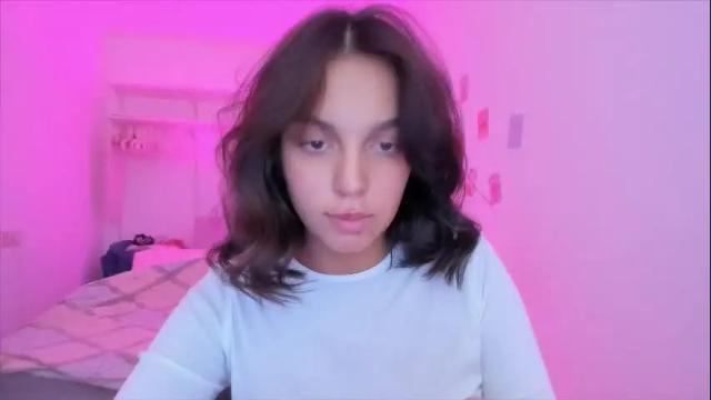 Image 10 of roshelle_xxx Stream on Chaturbate on 1 month ago