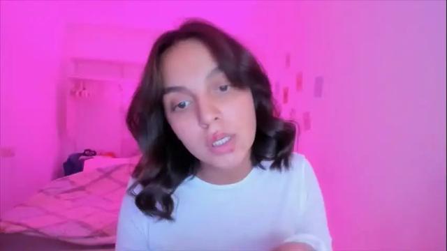 Image 11 of roshelle_xxx Stream on Chaturbate on 1 month ago
