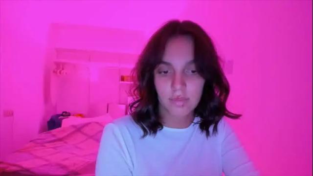 Image 3 of roshelle_xxx Stream on Chaturbate on 1 month ago