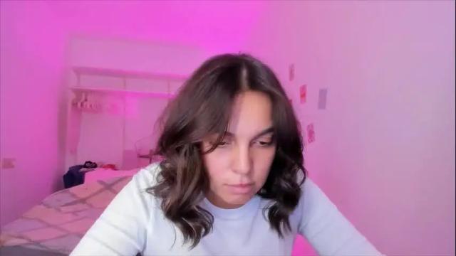 Image 4 of roshelle_xxx Stream on Chaturbate on 1 month ago