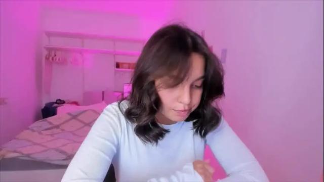 Image 7 of roshelle_xxx Stream on Chaturbate on 1 month ago