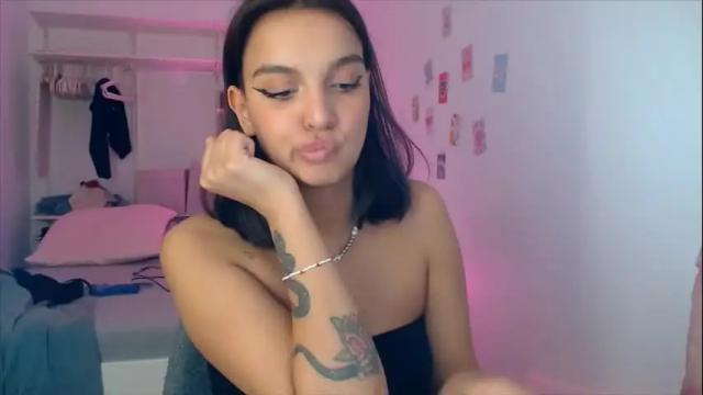 Image 7 of roshelle_xxx Stream on Chaturbate on 24 days ago