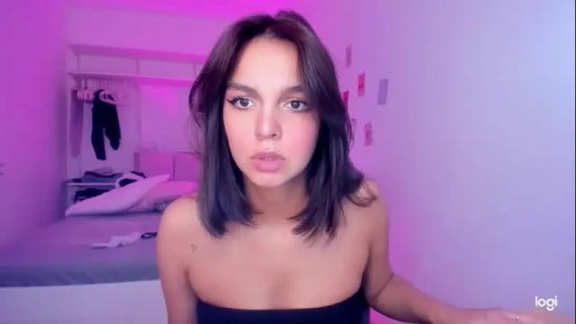 Image 3 of roshelle_xxx Stream on Chaturbate on 15 days ago