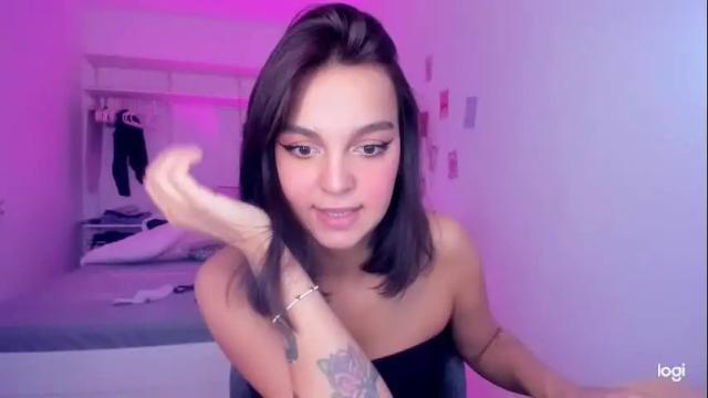 Image 4 of roshelle_xxx Stream on Chaturbate on 15 days ago