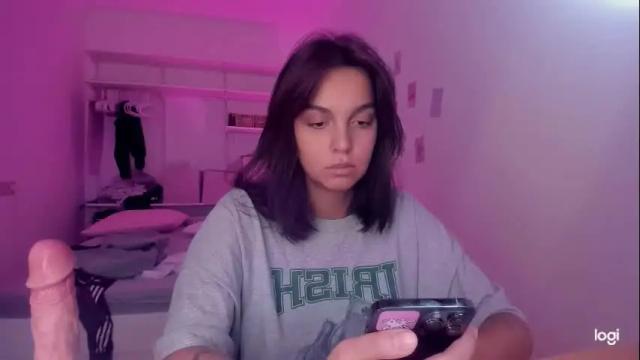 Image 10 of roshelle_xxx Stream on Chaturbate on 12 days ago