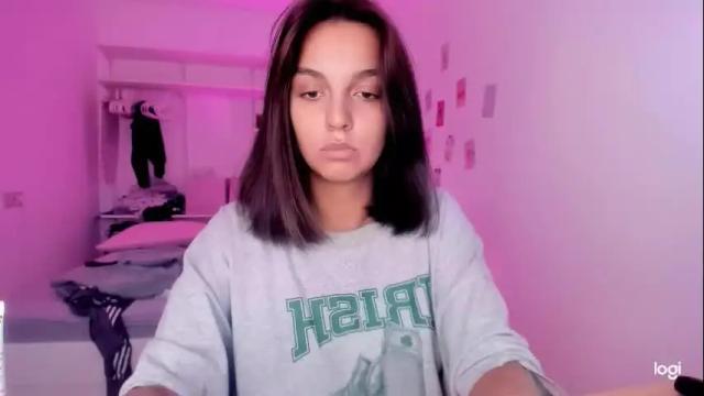 Image 2 of roshelle_xxx Stream on Chaturbate on 12 days ago