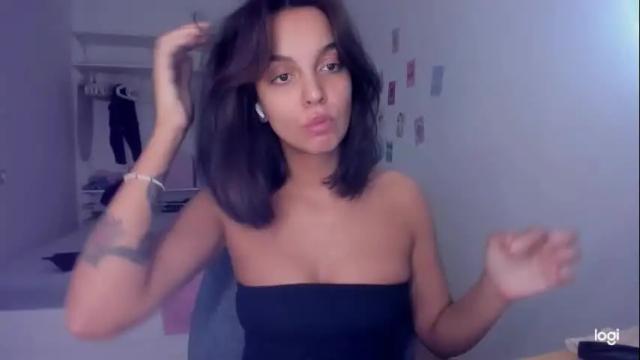 Image 4 of roshelle_xxx Stream on Chaturbate on 4 months ago