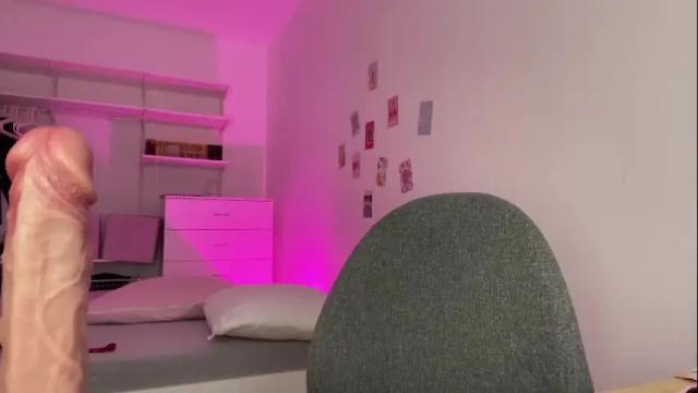 Image 8 of roshelle_xxx Stream on Chaturbate on 4 months ago