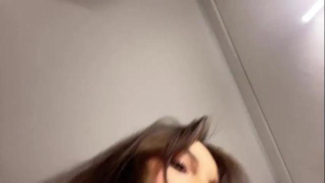 Image 12 of roshelle_xxx Stream on Chaturbate on 4 months ago