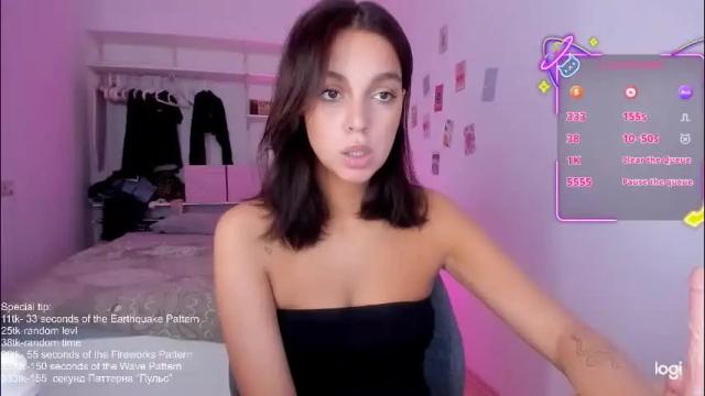 Image 2 of roshelle_xxx Stream on Chaturbate on 2 months ago