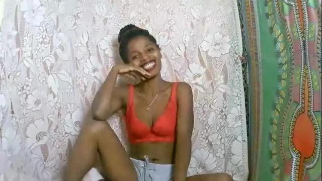 Image 8 of rosiahot1 Stream on Chaturbate on 1 day ago
