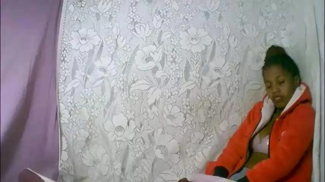Image 11 of rosiahot1 Stream on Chaturbate on 2 months ago