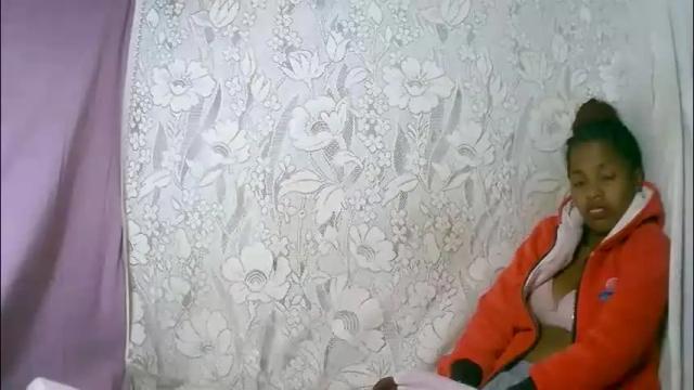 Image 12 of rosiahot1 Stream on Chaturbate on 2 months ago