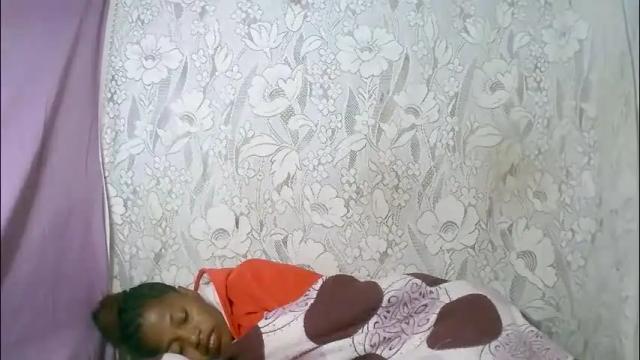 Image 3 of rosiahot1 Stream on Chaturbate on 2 months ago