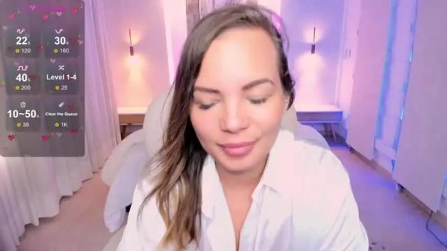 Image 7 of rosie_blakee Stream on Chaturbate on 14 months ago
