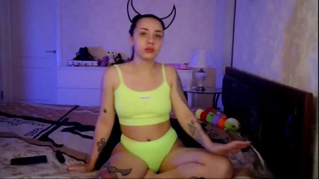 Image 3 of rosie_dixon Stream on Chaturbate on 22 months ago