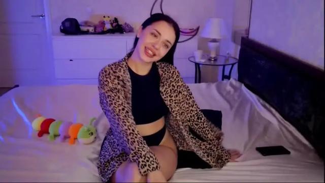 Image 3 of rosie_dixon Stream on Chaturbate on 22 months ago