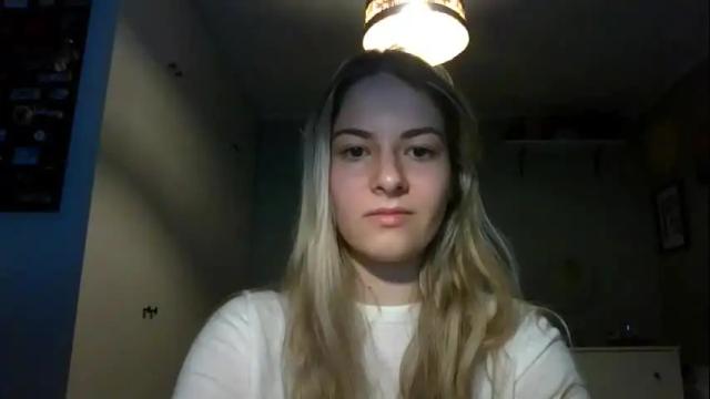 Image 8 of rosie_june Stream on Chaturbate on 1 month ago