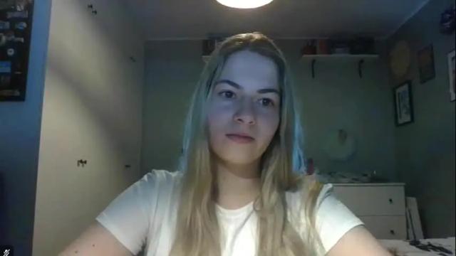 Image 10 of rosie_june Stream on Chaturbate on 29 days ago