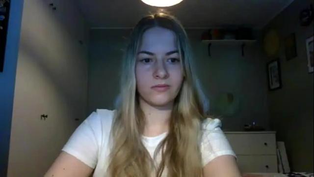 Image 10 of rosie_june Stream on Chaturbate on 27 days ago