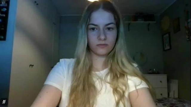 Image 10 of rosie_june Stream on Chaturbate on 3 days ago