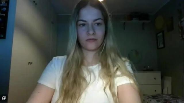 Image 4 of rosie_june Stream on Chaturbate on 3 days ago