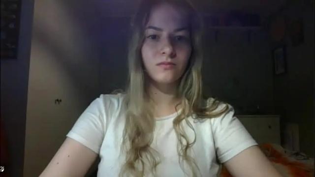 Image 4 of rosie_june Stream on Chaturbate on 2 months ago