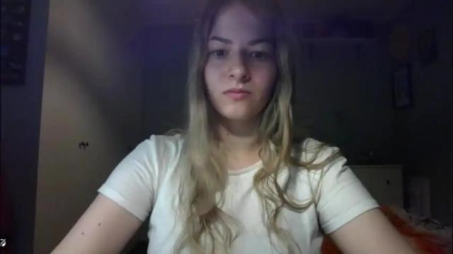 Image 6 of rosie_june Stream on Chaturbate on 2 months ago