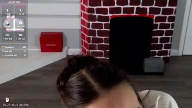 Image 4 of rosiebones Stream on Chaturbate on 2 months ago