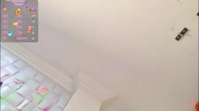 Image 2 of rosieleex_ Stream on Chaturbate on 2 months ago