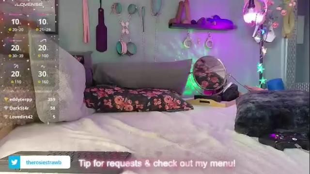 Image 3 of rosiestrawberry Stream on Chaturbate on 1 month ago