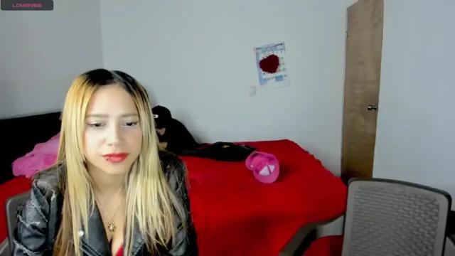 Image 7 of rosietaylor1 Stream on Chaturbate on 13 months ago