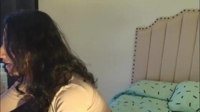 Image 2 of ross_bakerhot Stream on Chaturbate on 2 months ago