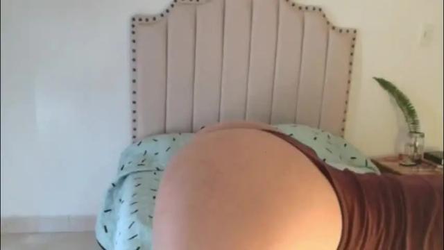 Image 2 of ross_bakerhot Stream on Chaturbate on 2 months ago