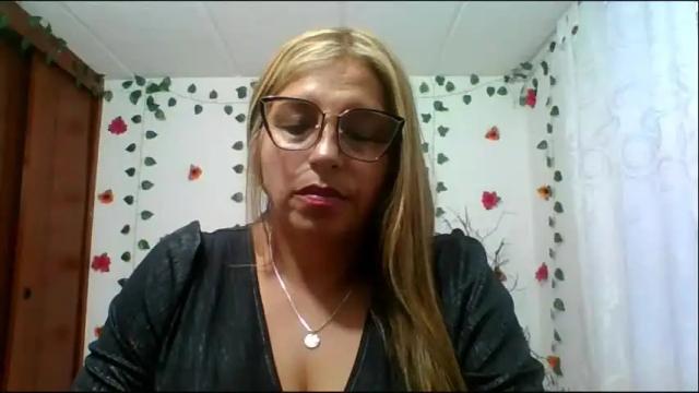 Image 10 of rossanalionheart Stream on Chaturbate on 1 month ago