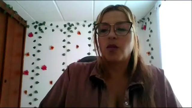 Image 6 of rossanalionheart Stream on Chaturbate on 6 days ago