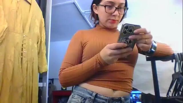 Image 4 of rosse_182 Stream on Chaturbate on 27 days ago