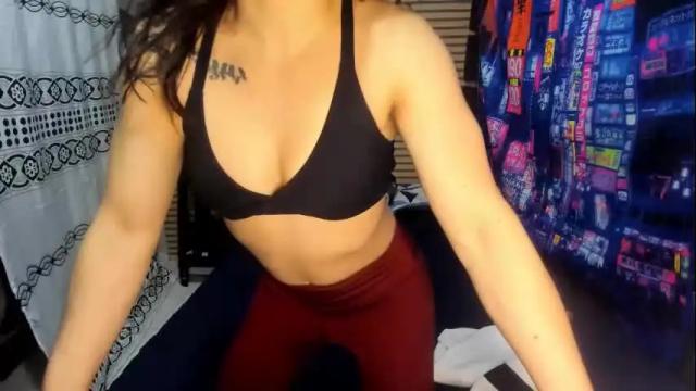 Image 2 of rosse_25 Stream on Chaturbate on 1 month ago