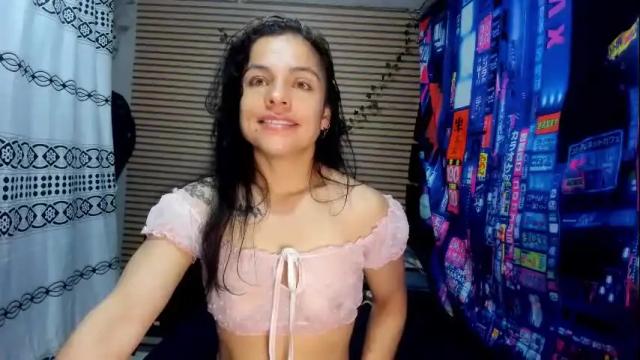 Image 12 of rosse_25 Stream on Chaturbate on 1 month ago