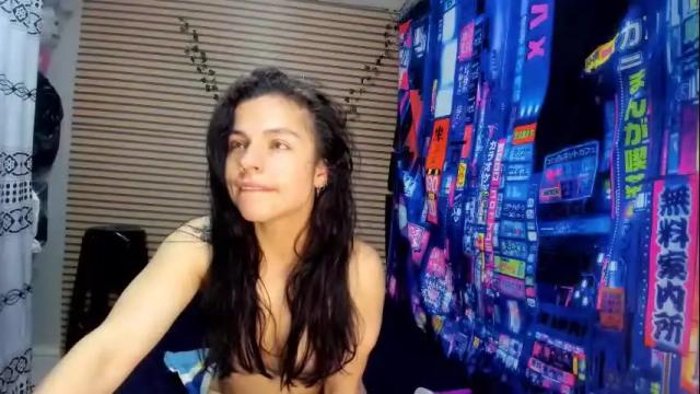 Image 6 of rosse_25 Stream on Chaturbate on 23 days ago