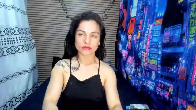 Image 4 of rosse_25 Stream on Chaturbate on 20 days ago