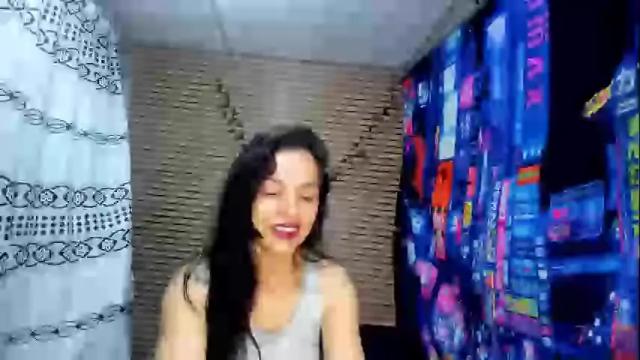 Image 7 of rosse_25 Stream on Chaturbate on 19 days ago