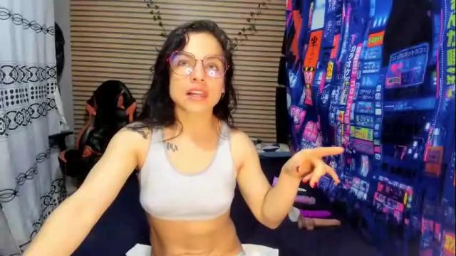 Image 10 of rosse_25 Stream on Chaturbate on 12 days ago