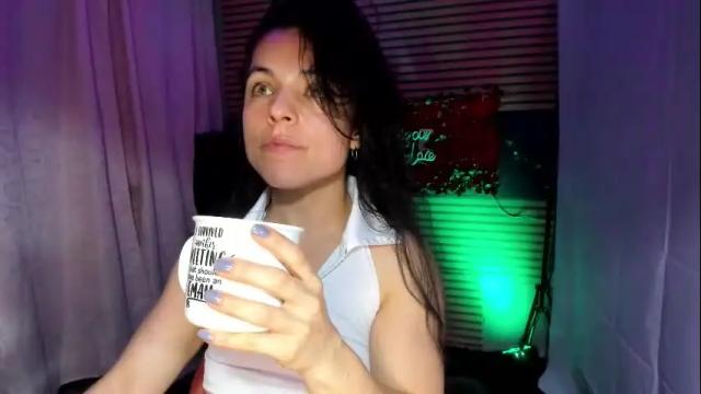 Image 12 of rosse_25 Stream on Chaturbate on 1 month ago