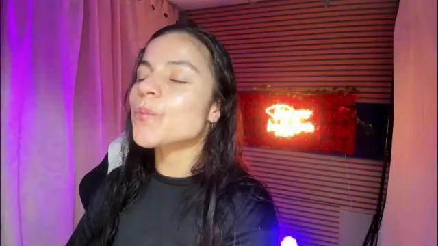 Image 3 of rosse_25 Stream on Chaturbate on 10 days ago