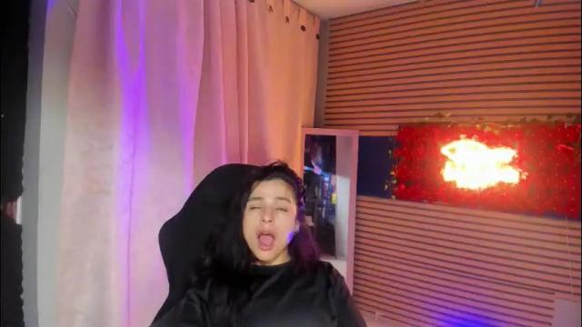 Image 7 of rosse_25 Stream on Chaturbate on 10 days ago